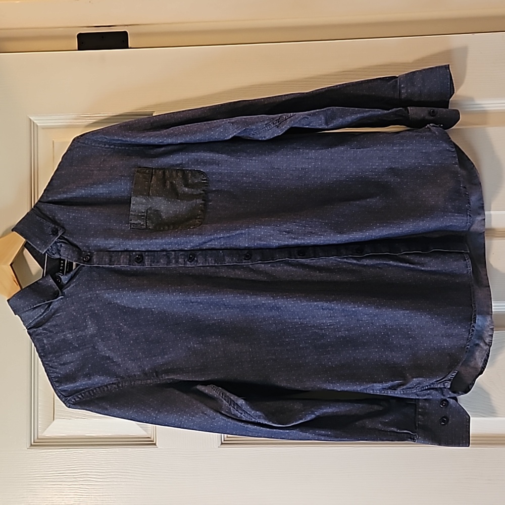 Five Four Men's Long-Sleeved Collard Button Down Shirt Size Medium